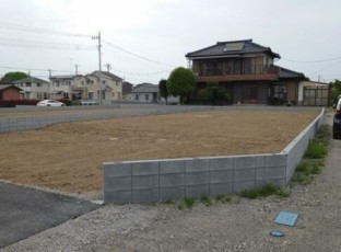 前面道路を含む現地写真