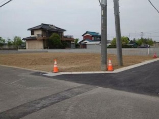 前面道路を含む現地写真