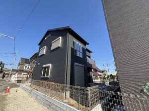 久喜市本町、新築一戸建ての外観画像です