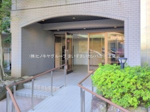 上尾市柏座、マンションの画像です