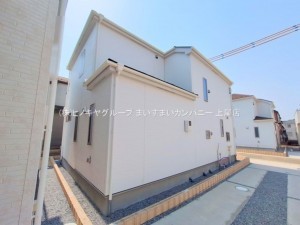 上尾市大字瓦葺、新築一戸建ての画像です