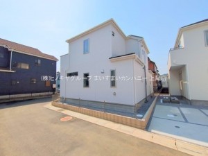 上尾市大字瓦葺、新築一戸建ての画像です