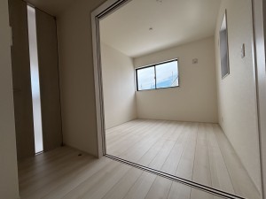 上尾市向山、新築一戸建ての居間画像です