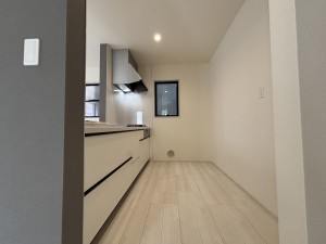 上尾市向山、新築一戸建てのキッチン画像です