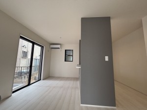 上尾市向山、新築一戸建ての居間画像です