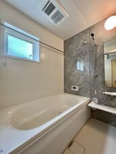 八潮市古新田、新築一戸建ての画像です