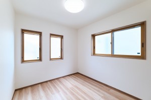八潮市古新田、新築一戸建ての画像です