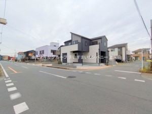 桶川市下日出谷西、新築一戸建ての画像です