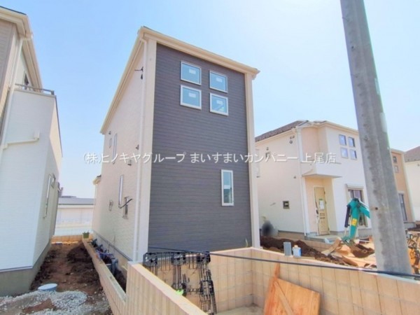 上尾市大字瓦葺、新築一戸建ての画像です