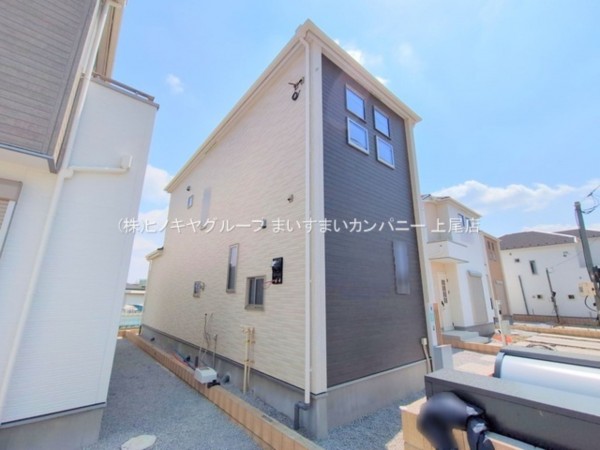 上尾市大字瓦葺、新築一戸建ての画像です