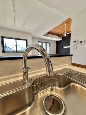 八潮市古新田、新築一戸建ての画像です
