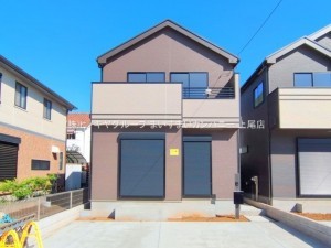 桶川市坂田東、新築一戸建ての画像です