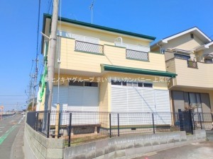 上尾市弁財、中古一戸建ての画像です