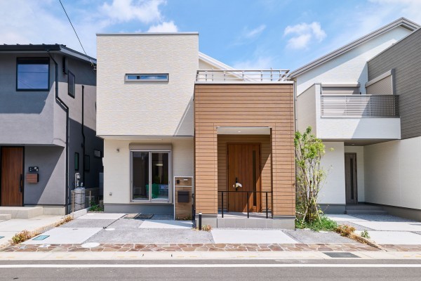 八潮市古新田、新築一戸建ての画像です