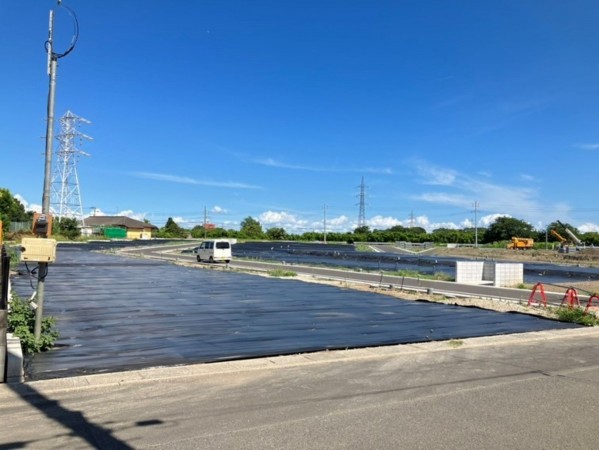 八潮市古新田、新築一戸建ての画像です