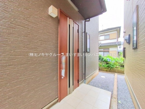 桶川市坂田東、新築一戸建ての画像です