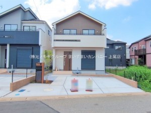 上尾市小泉、新築一戸建ての外観画像です