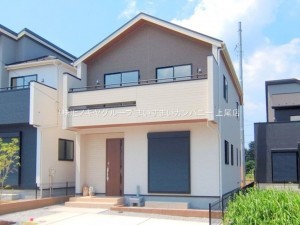 上尾市小泉、新築一戸建ての外観画像です