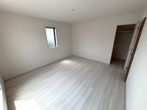 上尾市大字瓦葺、新築一戸建ての画像です