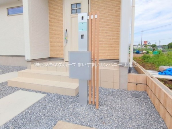 上尾市大字瓦葺、新築一戸建ての画像です
