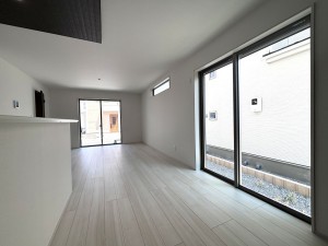 上尾市大字瓦葺、新築一戸建ての画像です