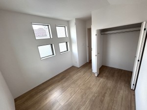 上尾市大字瓦葺、新築一戸建ての画像です