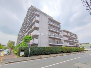 上尾市柏座、マンションの画像です