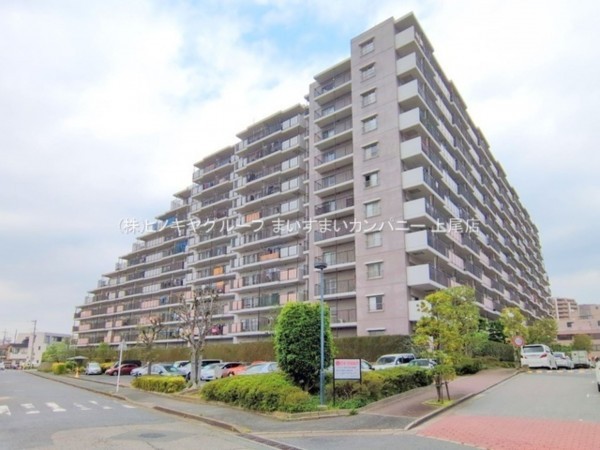 上尾市柏座、マンションの画像です