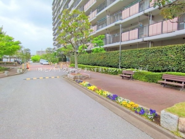 上尾市柏座、マンションの画像です