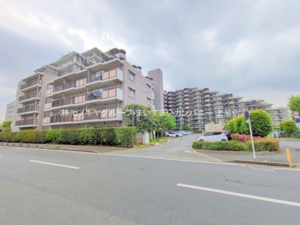 上尾市柏座、マンションの画像です