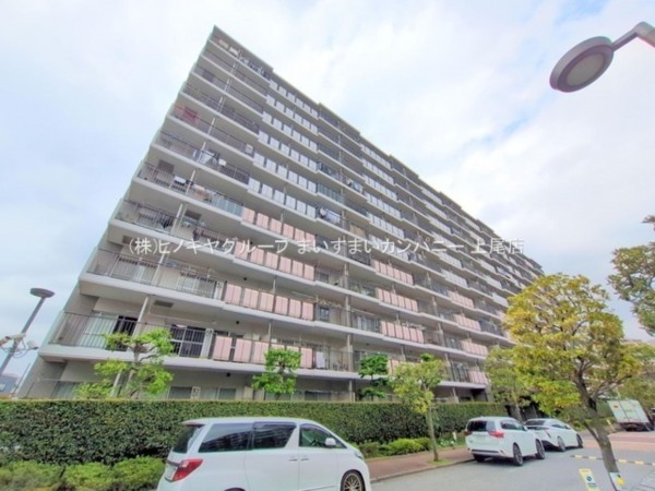 上尾市柏座、マンションの画像です