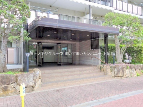 上尾市柏座、マンションの画像です