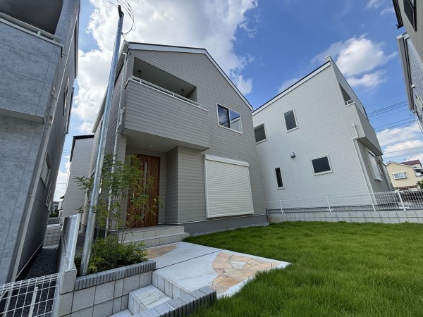 桶川市上日出谷南、新築一戸建ての画像です