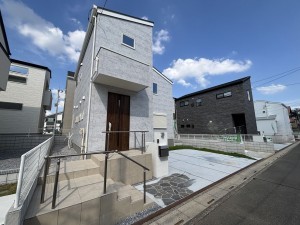 桶川市上日出谷南、新築一戸建ての画像です