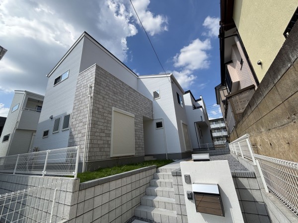 桶川市上日出谷南、新築一戸建ての画像です