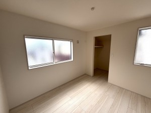 上尾市大字瓦葺、新築一戸建ての画像です