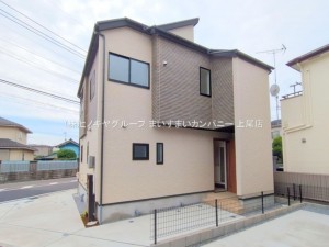 上尾市大字瓦葺、新築一戸建ての画像です