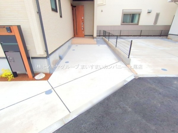 上尾市大字瓦葺、新築一戸建ての画像です