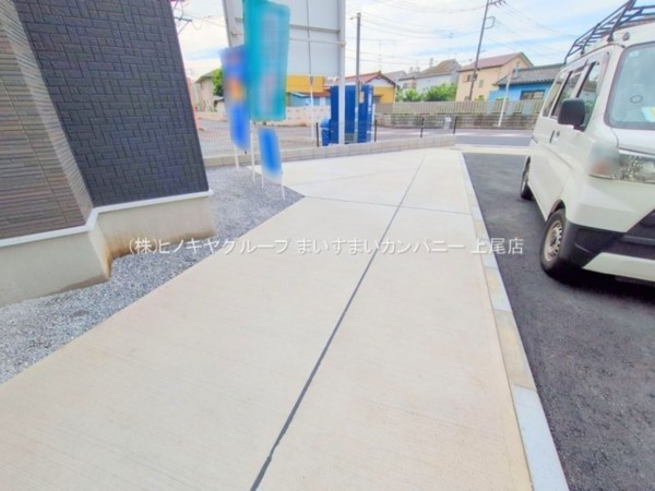 上尾市大字瓦葺、新築一戸建ての画像です