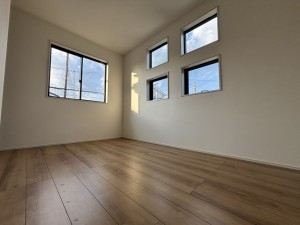 桶川市大字上日出谷、新築一戸建ての画像です