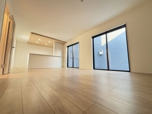 桶川市大字上日出谷、新築一戸建ての画像です