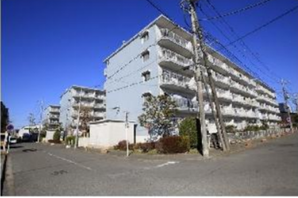 上尾市西宮下、マンションの画像です