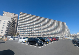 上尾市谷津、マンションの画像です