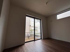 上尾市向山、新築一戸建ての居間画像です