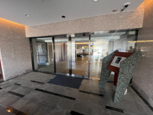 上尾市宮本町、マンションの画像です