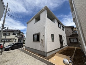 上尾市大字地頭方、新築一戸建ての画像です