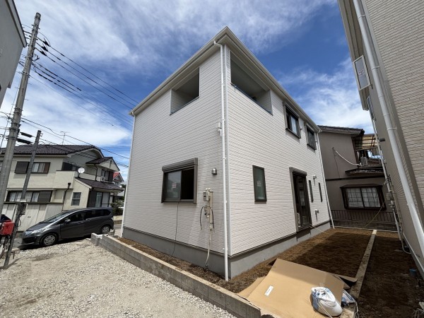 上尾市大字地頭方、新築一戸建ての画像です