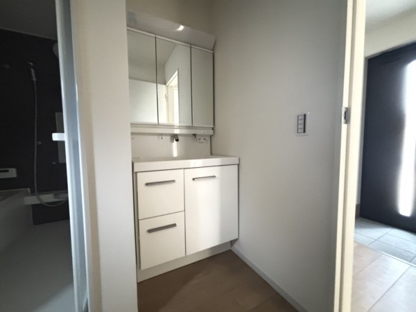 上尾市大字上、新築一戸建ての画像です