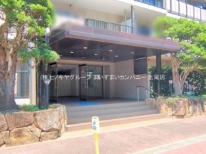 上尾市柏座、マンションの画像です