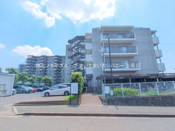上尾市柏座、マンションの画像です